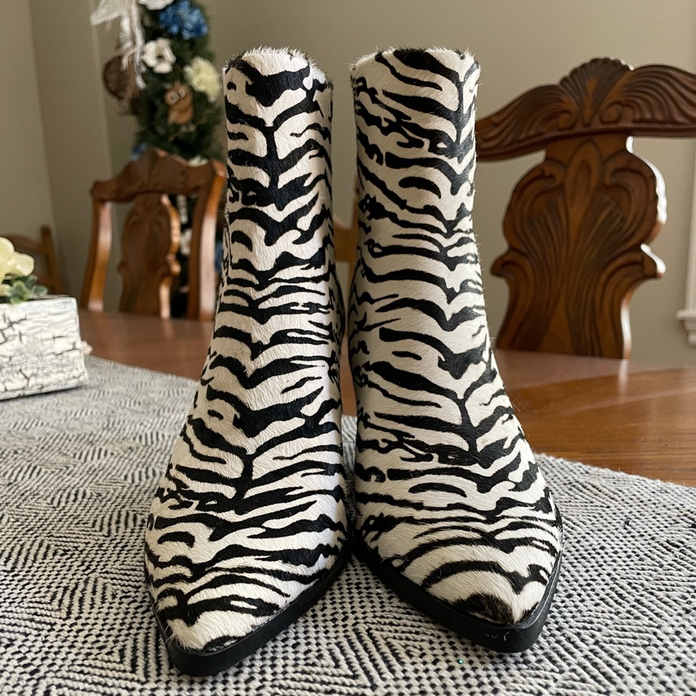 Dolce Vita Issa Bootie